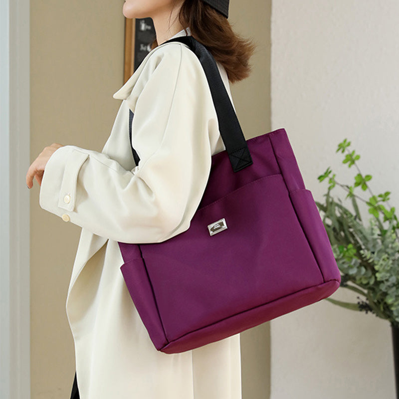 Borsa a tracolla in nylon leggero e impermeabile