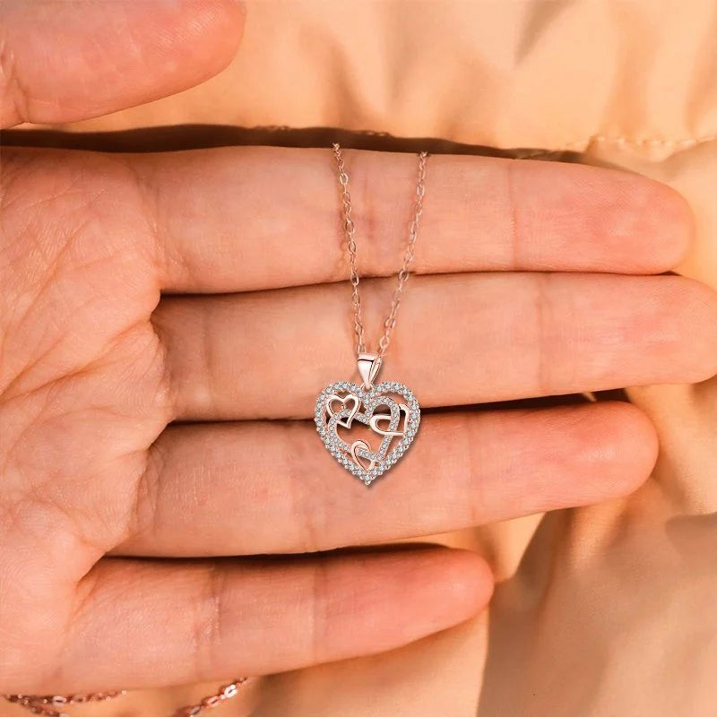 Collana di cuori ad incastro