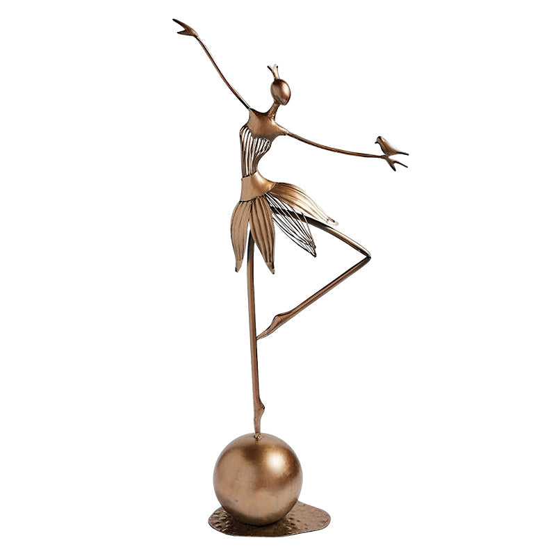 Statue all'aperto della ragazza del giardino di ballo