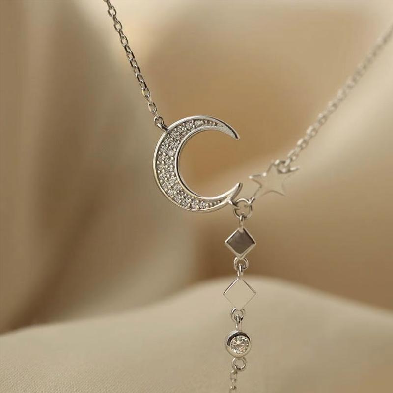 Collana con stella lunare in argento sterling