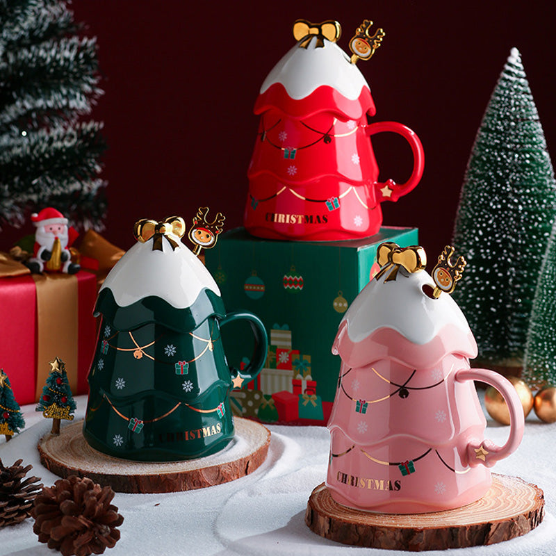 Tazza con albero di Natale creativo in 3D