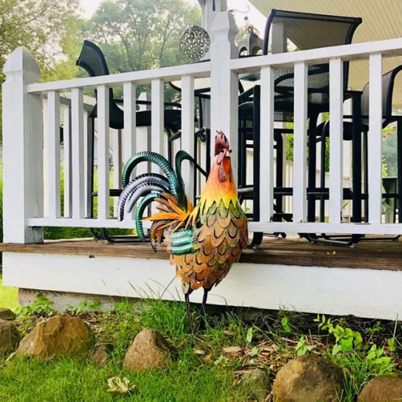 Iron Rooster - dettagli sorprendenti e bellissimi colori - arte del prato e del giardino