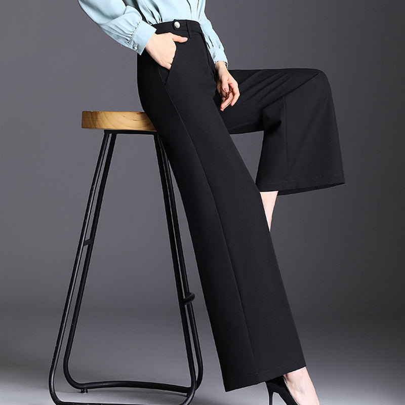 I pantaloni a gamba larga sartoriali senza sforzo