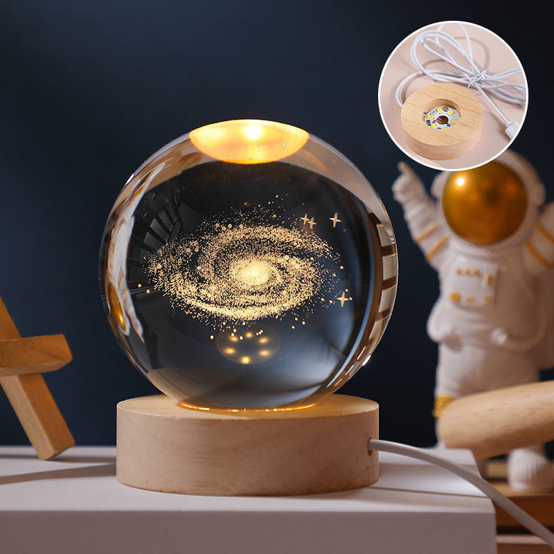 Luce notturna incandescente della sfera di cristallo
