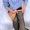 Collant caldi traslucidi finti con gambe impeccabili