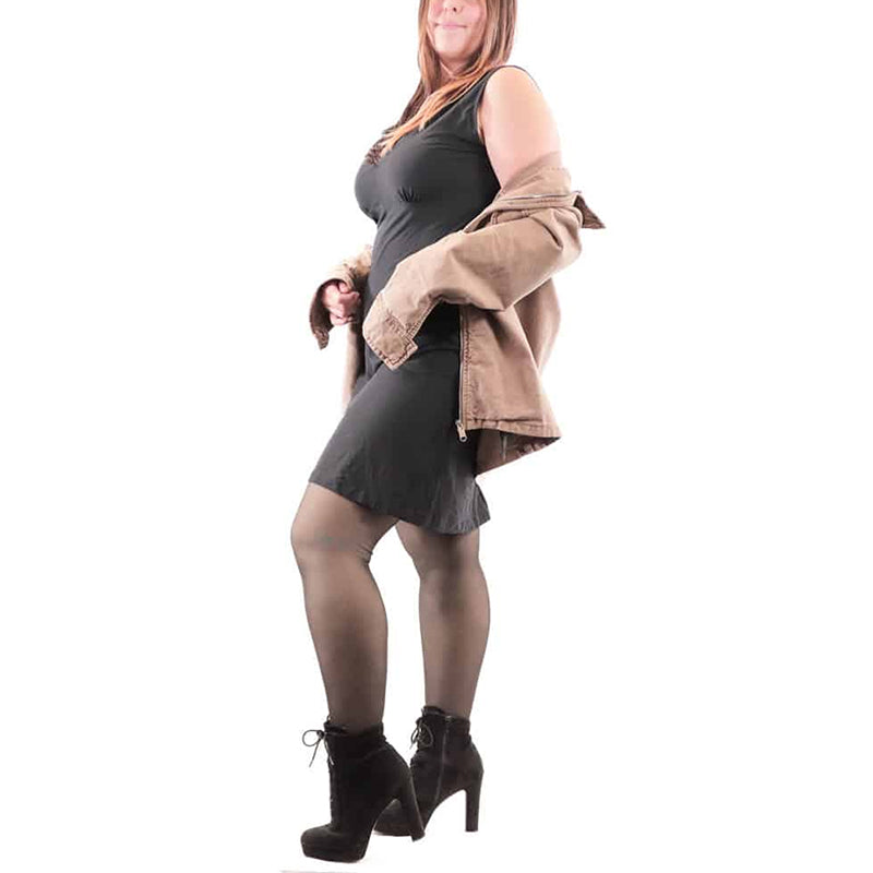 Collant caldi traslucidi finti con gambe impeccabili