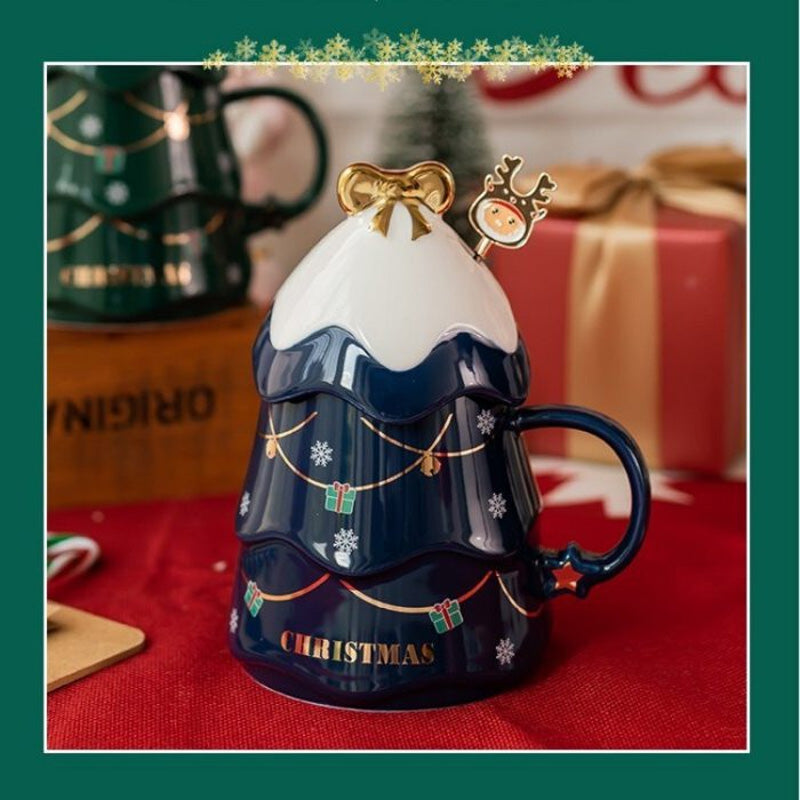 Tazza con albero di Natale creativo in 3D