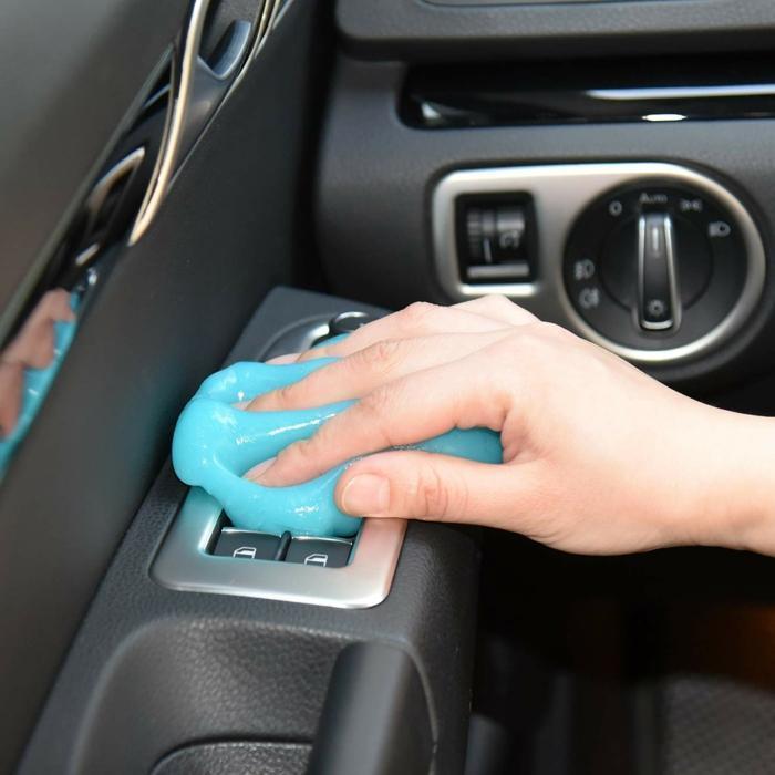 Gel detergente per tastiera e auto