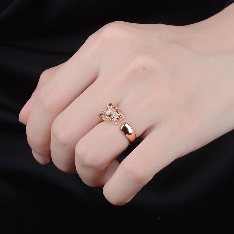 Anello di testa di leopardo