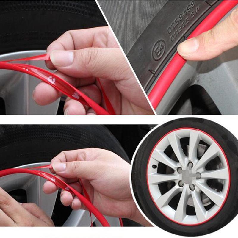 Striscia decorativa per la protezione del cerchione della ruota dell'auto