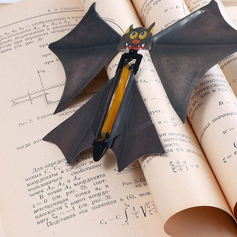 Scherzi divertenti che volano con il pipistrello