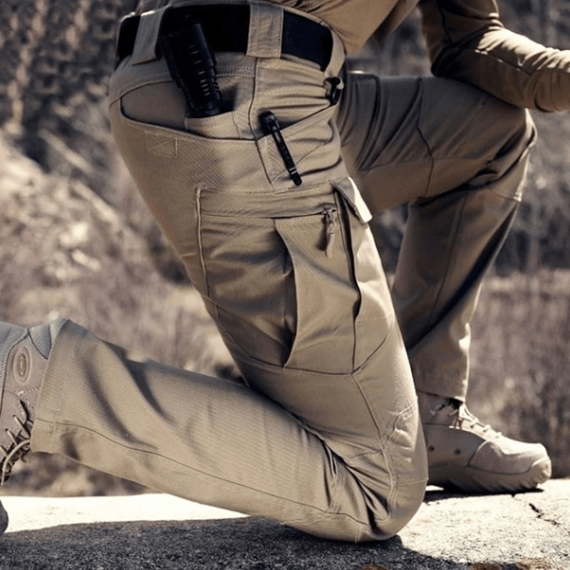 Pantaloni da hiking tattici all'aperto