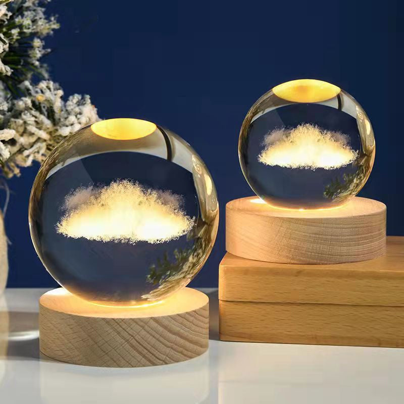 Luce notturna incandescente della sfera di cristallo