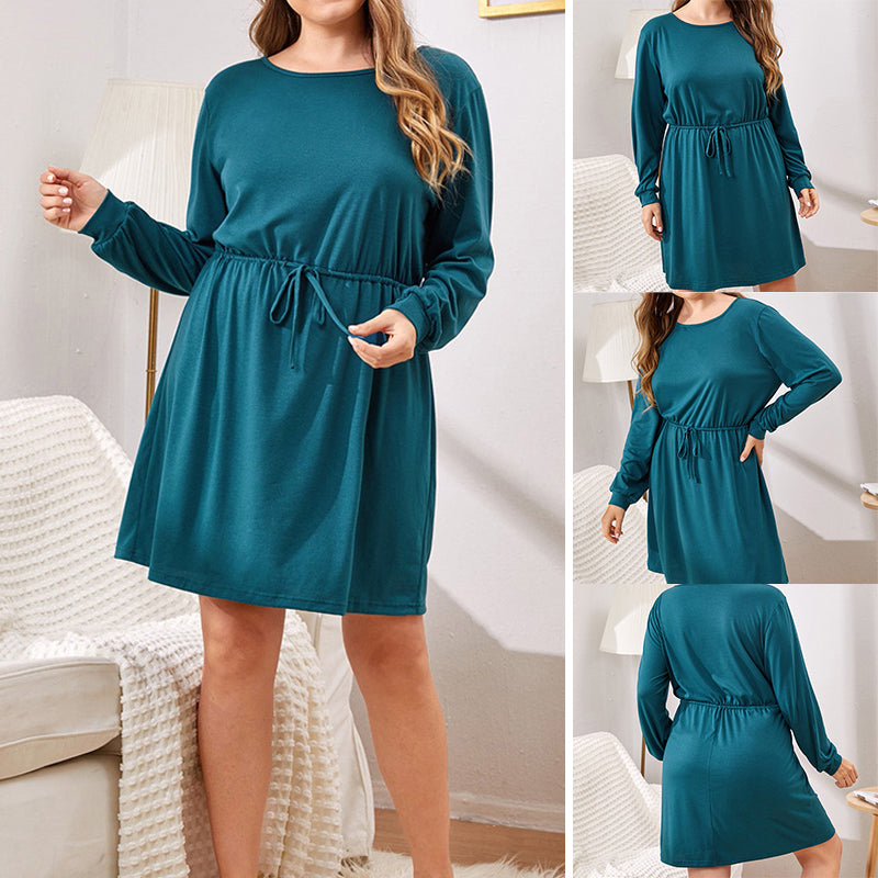 Abito alla moda con coulisse e scollo tondo